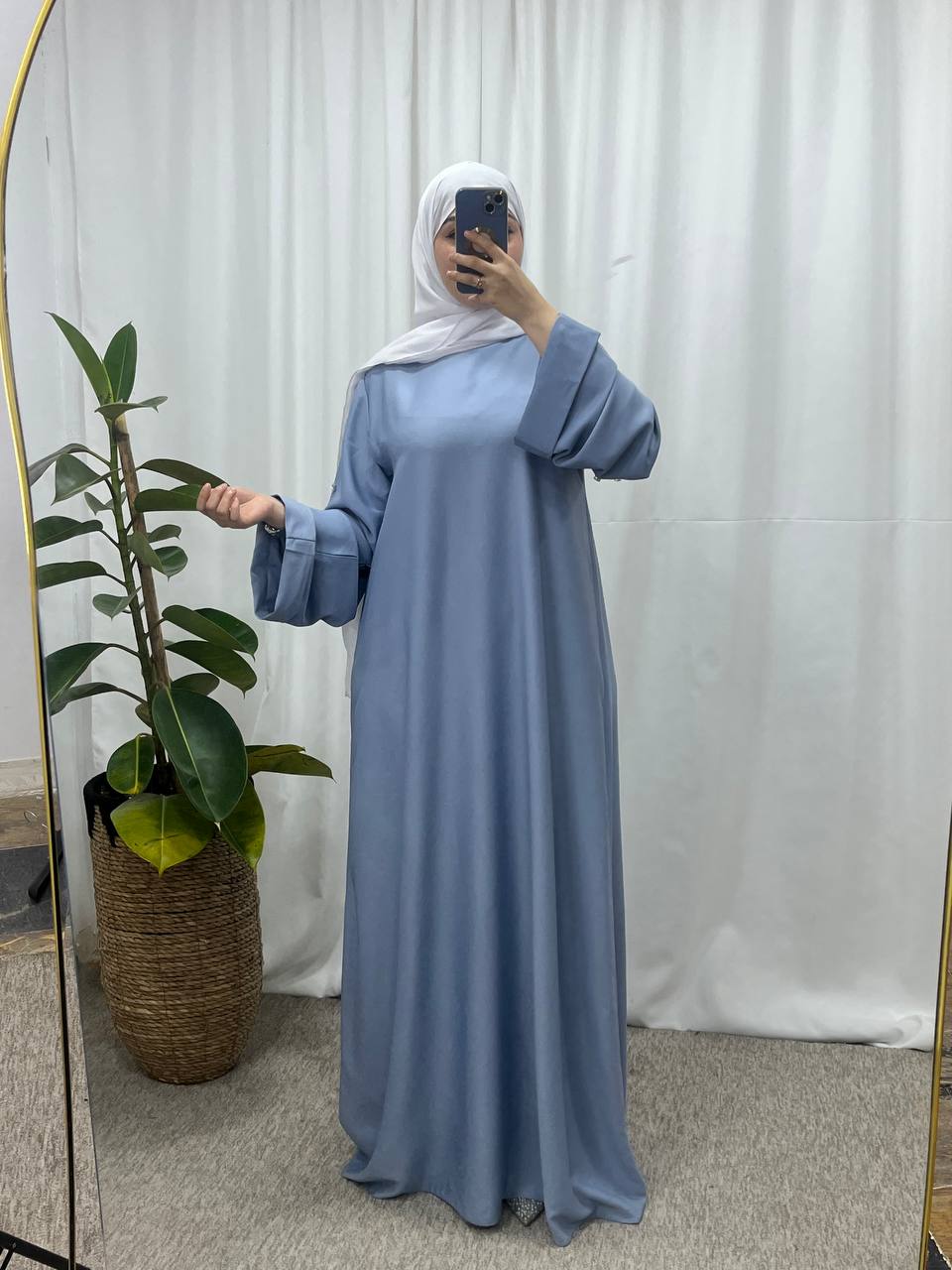 "عباية سامية "